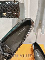 Louis Vuitton Driver Mocassin Shoes Shiny Black - 6