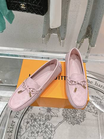 Louis Vuitton Driver Mocassin Shoes Pink