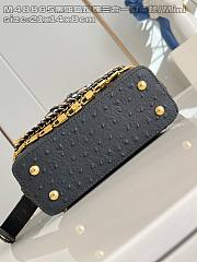 Louis Vuitton Capucines mini Trilogy Taurillon In Black - 2