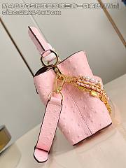 Louis Vuitton Capucines mini Trilogy Taurillon In Pink - 5