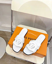 Louis Vuitton Women Sandals In White - 1