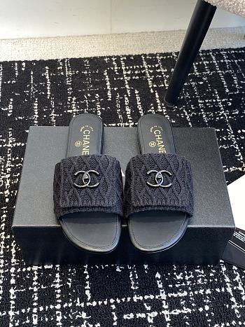 Chanel Women Sandals In Black Color