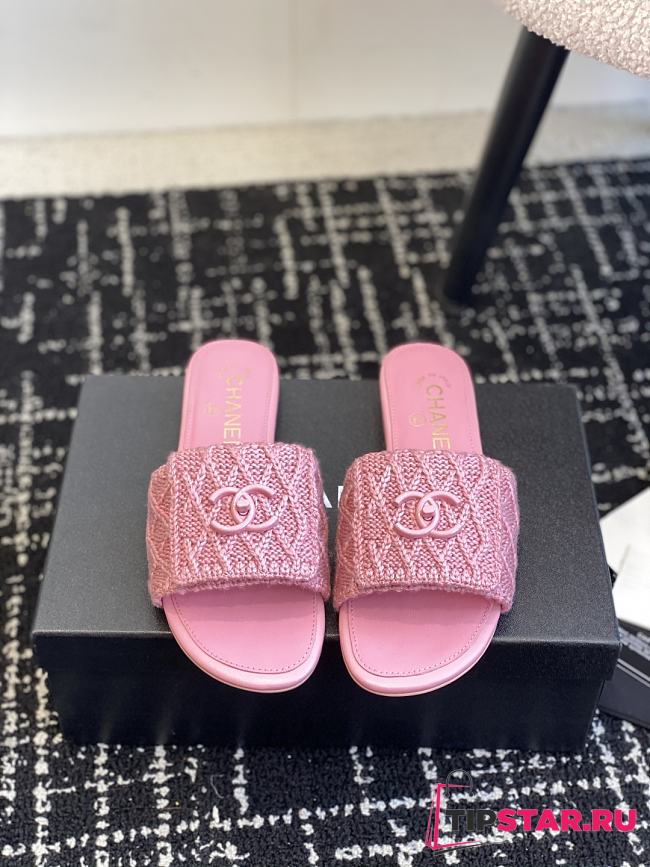 Chanel Women Sandals In Pink - 1