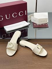 Gucci Women's Round Interlocking G sandal in milk white - 4