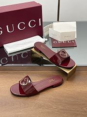 Gucci Women's Round Interlocking G sandal in red - 2