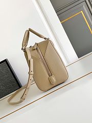 Givenchy Antigona Cube bag in leather beige - 5