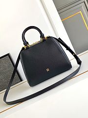 Givenchy Antigona Cube bag in leather black - 3