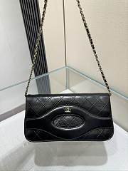 Chanel 31 Wallet On Chain Shiny Calfskin In Black - 5