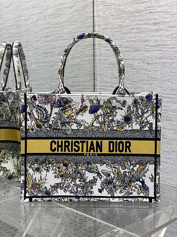 Dior Medium Book Tote Around the world yellow