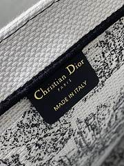 Dior Medium Book Tote Around the world - 4