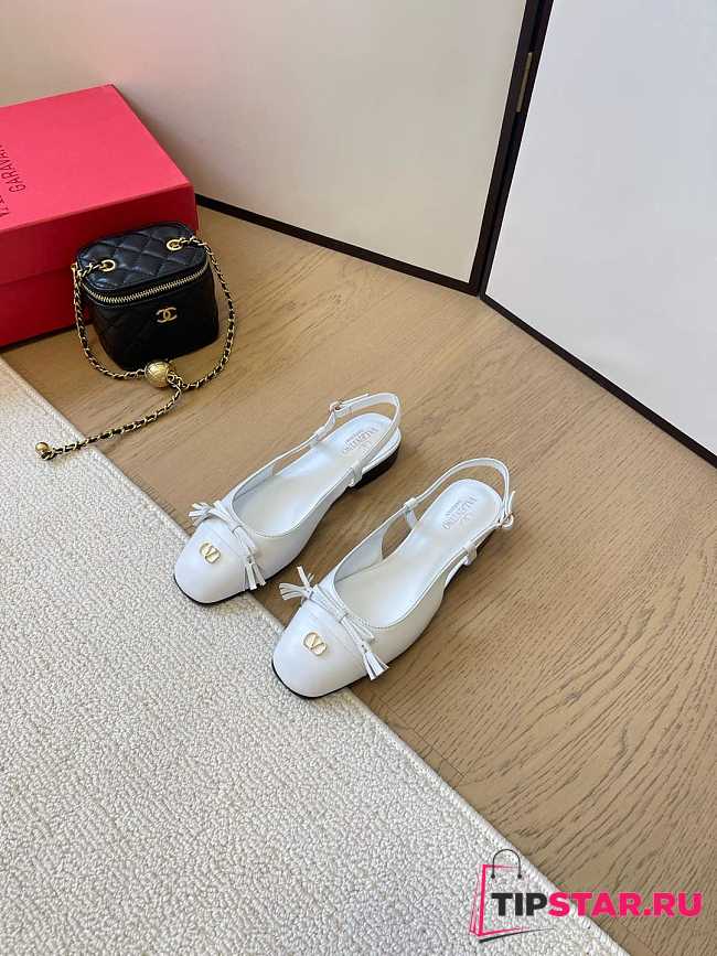 Valentino Vlogo Signature Sandals In White - 1