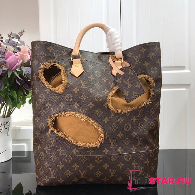 Louis Vuitton x Rei Kawakubo A Monogram 'Burnt' Sac Plat - 1