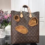 Louis Vuitton x Rei Kawakubo A Monogram 'Burnt' Sac Plat - 4