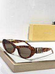 Loewe Sunglasses LW40156U - 5