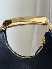 Tom Ford Bianca Hobo Loop Bag In Black Color - 6