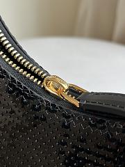 Tom Ford Bianca Hobo Loop Bag In Shiny Black Color - 6