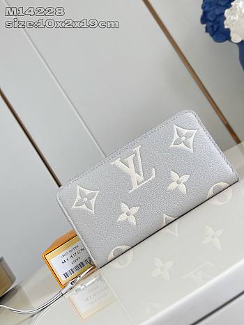 Louis Vuitton Zippy Monogram Empreinte M14228