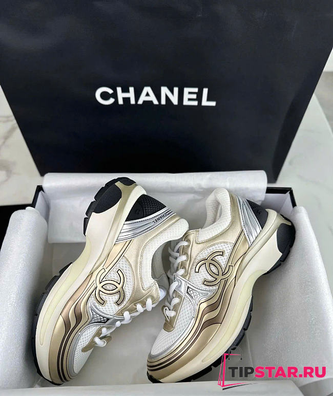 Chanel Tricolor Leather and Mesh CC Low Top Sneakers - 1