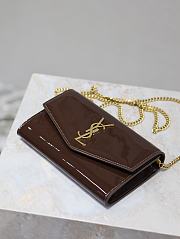 Ysl UPTOWN card case in patent leather brown - 4