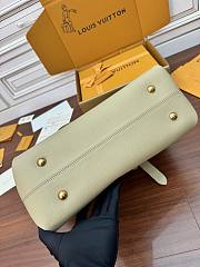 Louis Vuitton Low Key Cabas MM Clay Green Grained calfskin M25343 - 5