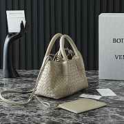 Bottega Veneta BV Mini pinacoteca tote bag in green - 5