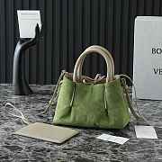 Bottega Veneta BV Mini pinacoteca tote bag in green - 3