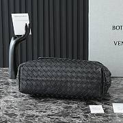Bottega Veneta BV Andiamo Messenger Intrecciato In Black - 5