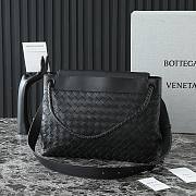 Bottega Veneta BV Andiamo Messenger Intrecciato In Black - 4