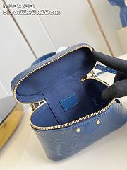Louis Vuitton Vanity Chain Pouch Monogram Vernis In Sapphire Blue - 2