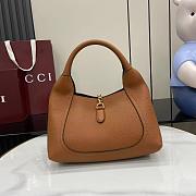Gucci Softbit medium top handle bag Brown grainy leather - 2