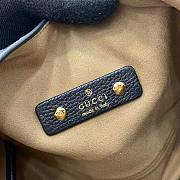 Gucci Softbit medium top handle bag Black grainy leather - 3