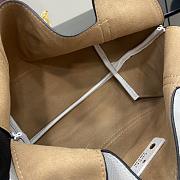Gucci Softbit medium top handle bag White grainy leather - 4