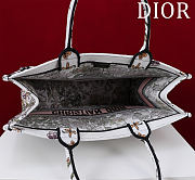 Dior Large Dior Book Tote White Multicolor D-Floral Embroidery - 3