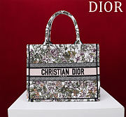 Dior Medium Dior Book Tote White Multicolor D-Floral Embroidery - 1