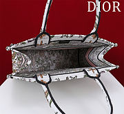 Dior Medium Dior Book Tote White Multicolor D-Floral Embroidery - 4
