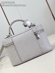 Louis Vuitton Vanity Chain Pouch Monogram Empreinte In White - 4