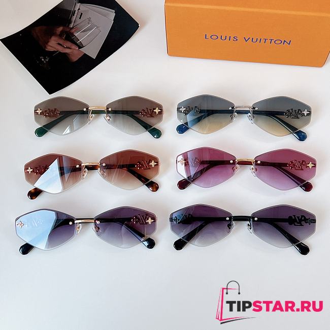 Louis Vuitton Z24601 Sunglasses - 1