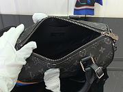 Louis Vuitton Keepall Bandoulière 25 Monogram Heritage - 4