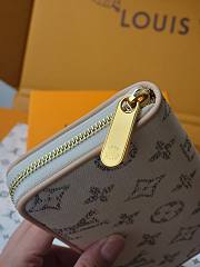 Louis Vuitton Zippy coin Perth Monogram - 2