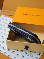 Louis Vuitton Zippy Coin Purse In Dark Blue - 5