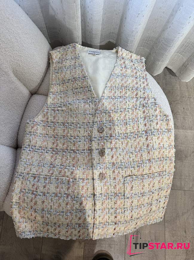 Chanel hidden black horse tweed vest - 1
