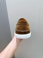 Fendi FF square-toe loafers In Brown - 2