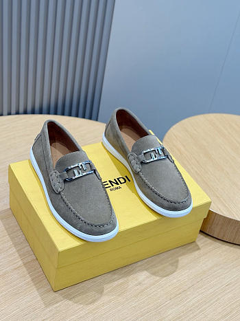 Fendi FF square-toe loafers In Gray