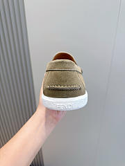 Fendi FF square-toe loafers In Gray - 3