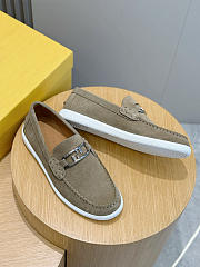 Fendi FF square-toe loafers In Gray - 2