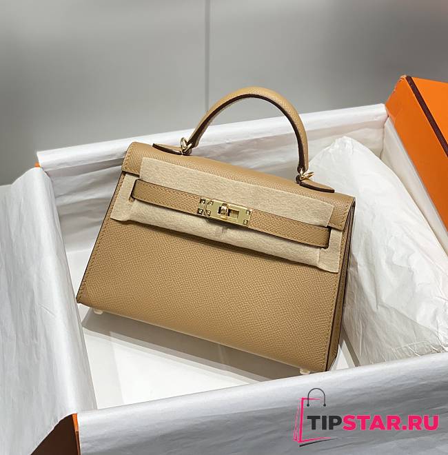 Hermes Mini Kelly 19 In Tau beige - 1