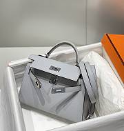Hermes Mini Kelly 19 In Blue - 5