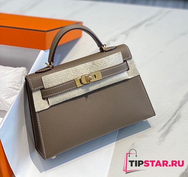 Hermes  Mini Kelly 19 In Gray - 1