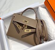 Hermes  Mini Kelly 19 In Gray - 3