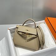 Hermes Mini Kelly 19 In Beige - 6